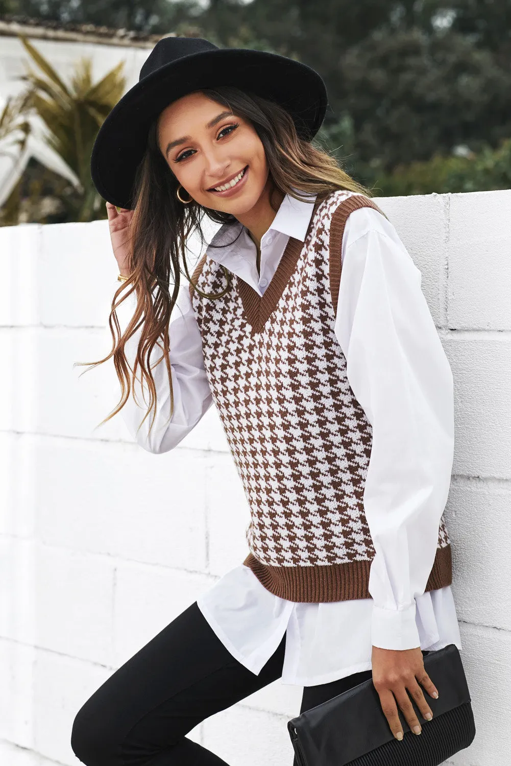 Brown Houndstooth Patern Knitted Vest Sweater
