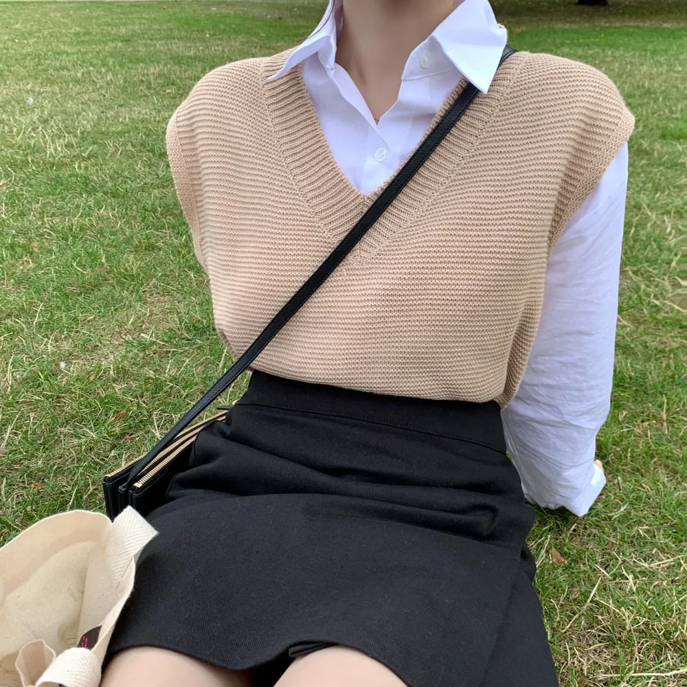 Plain Women's Knitted Winter V-Neck Vest
