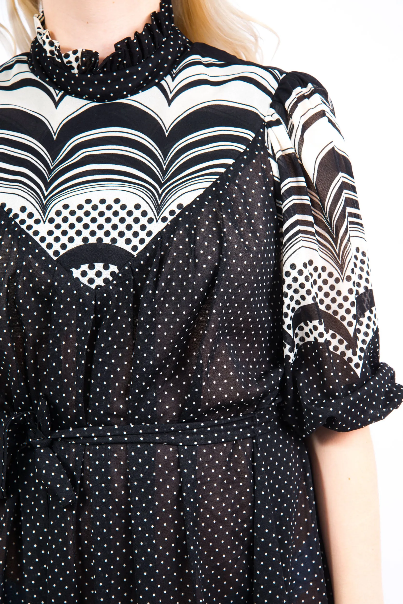 Vintage 70's Baby-Doll High Neck Dress